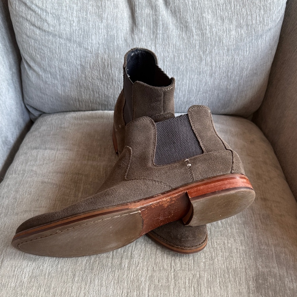 Johnston & Murphy grey and brown Chelsea boots leather suede